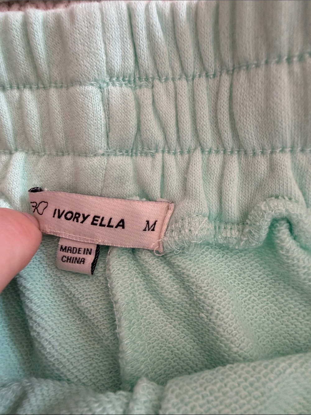 Ivory Ella Set - Picture 6 of 12